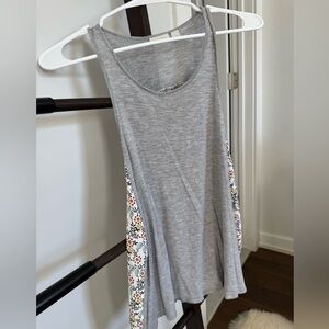 Hinge tank